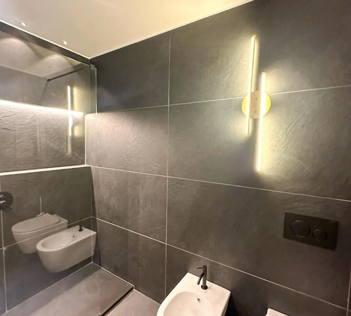 Vatican Boutique - 2 Bedroom Apartment - Trilocale Rome Italy